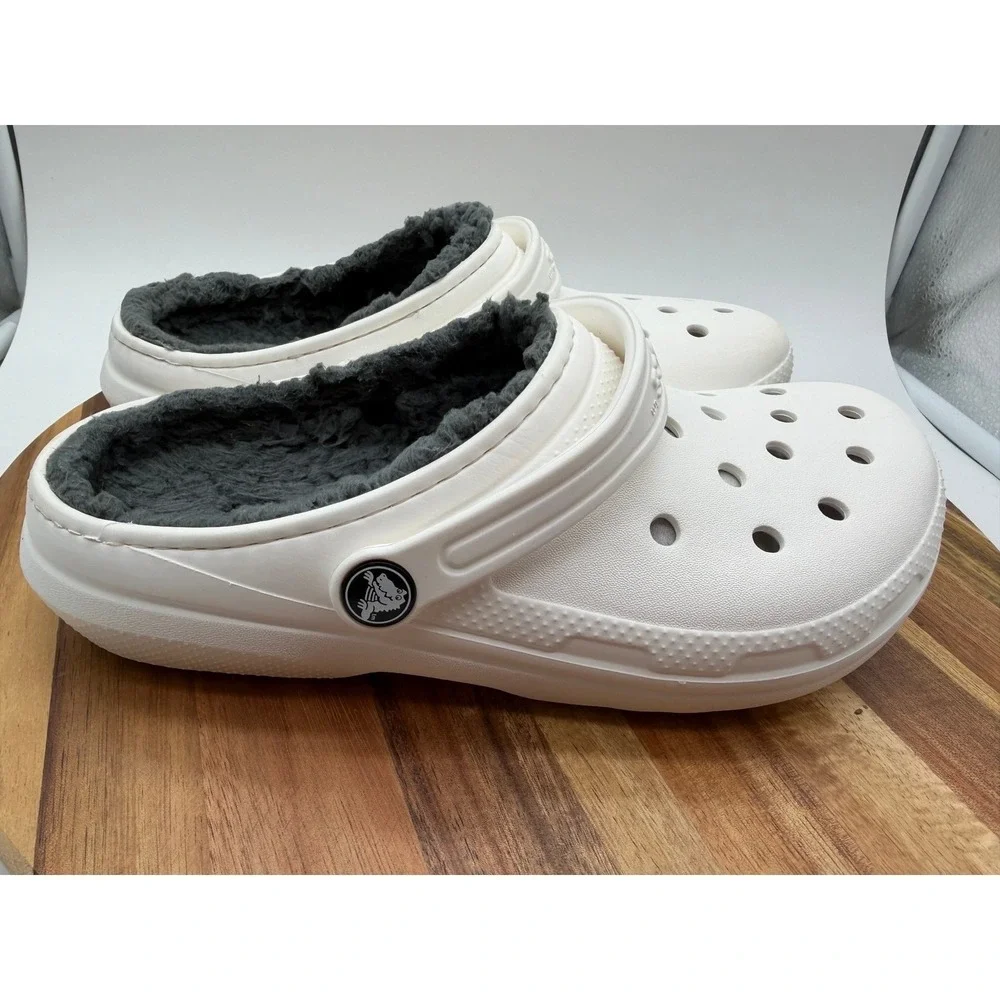 CROCS‎ Kid's Size J4 Lined Clog K Lightweight Clogs White Gently Worn 0136